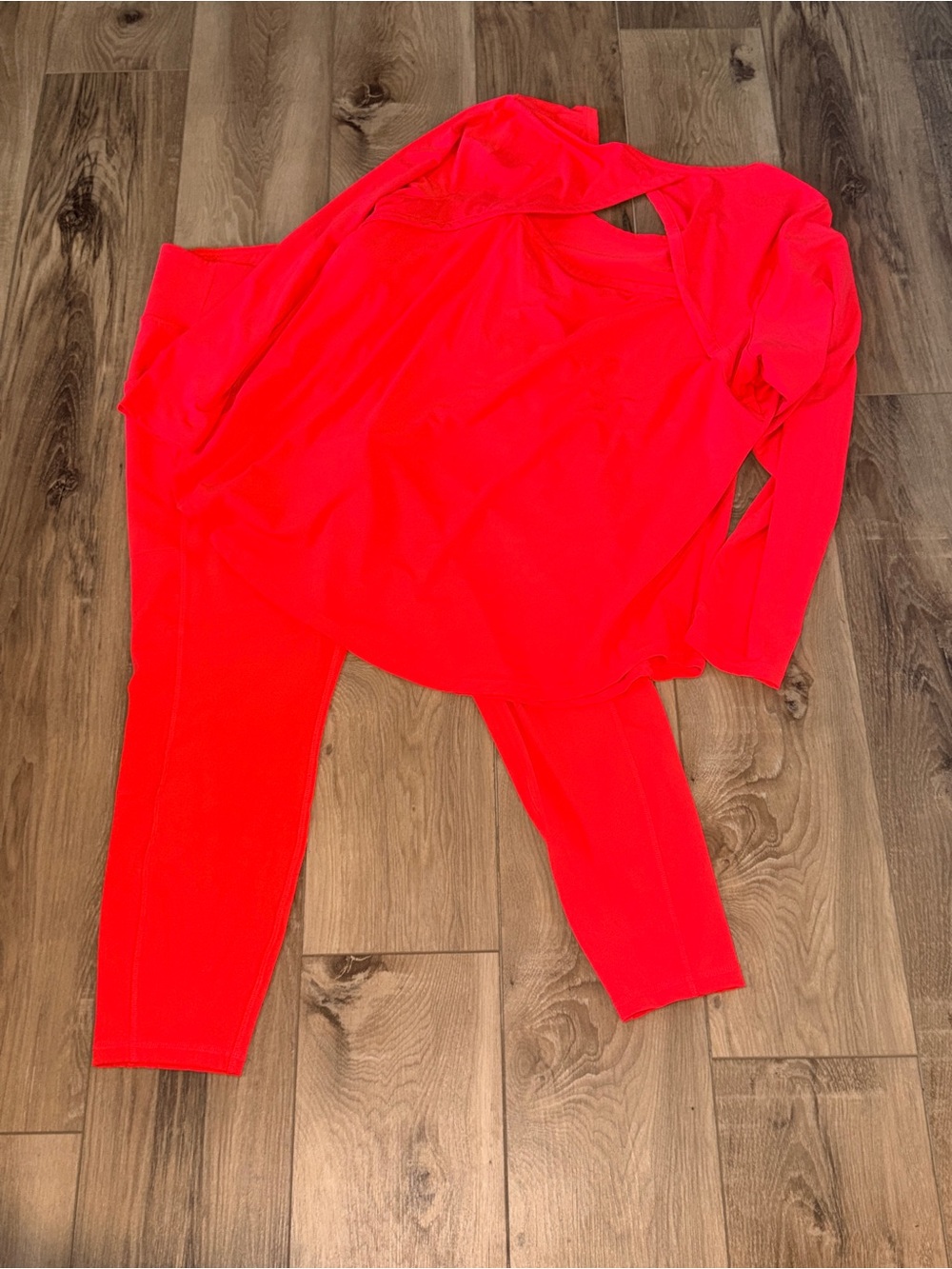 Livi Active Neon Coral Active Set - Long Sleeve Top & Leggings 18/20